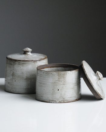 Ceramic pots